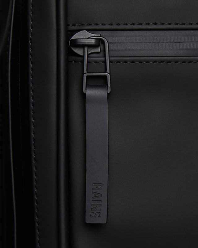 BOOK BACKPACK BLACK