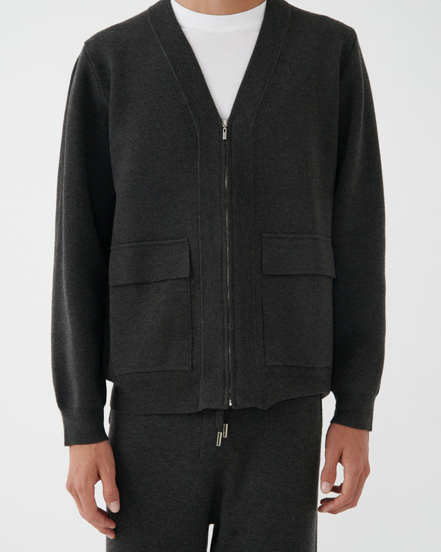 CARDIGAN DE PUNTO CON CREMALLERA GRIS OSCURO
