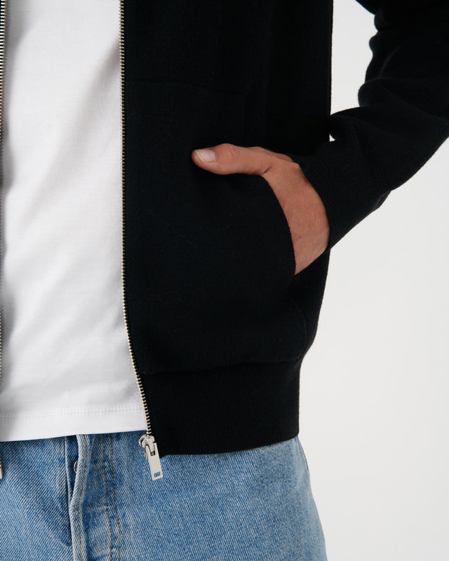 CHAQUETA DE PUNTO CON CAPUCHA NEGRO