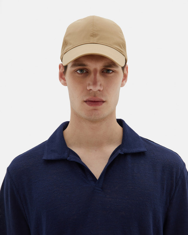 GORRA TECH BEIGE