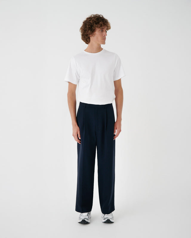 PLEATED PANTS WIDE FIT