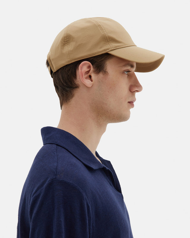 GORRA TECH BEIGE