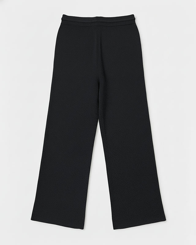 PANTALONES DE PUNTO NEGRO