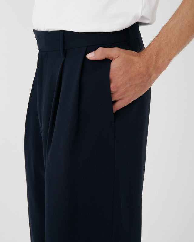 PLEATED PANTS WIDE FIT 